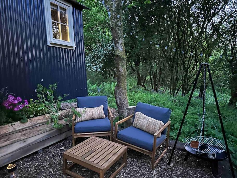 Cornwall Woodland Shepherd'S Hut - Dennis Hut Bodmin Exteriör bild